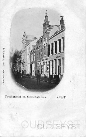 1e Dorpsstr.-1903-001.jpg - Van 1878 tot 1909 was het postkantoor en gemeentehuis in één pand gevestigd aan de 1e Dorpsstraat 15. Het postkantoor verhuisde in 1912 naar het Rond. Opname van 1903.